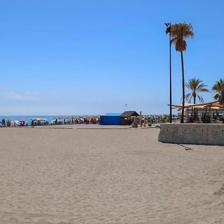 Palm Apartment, 1 Bedroom, Pool, Beautiful Garden, Parking Fuengirola
